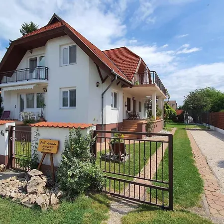 3 Apartment *